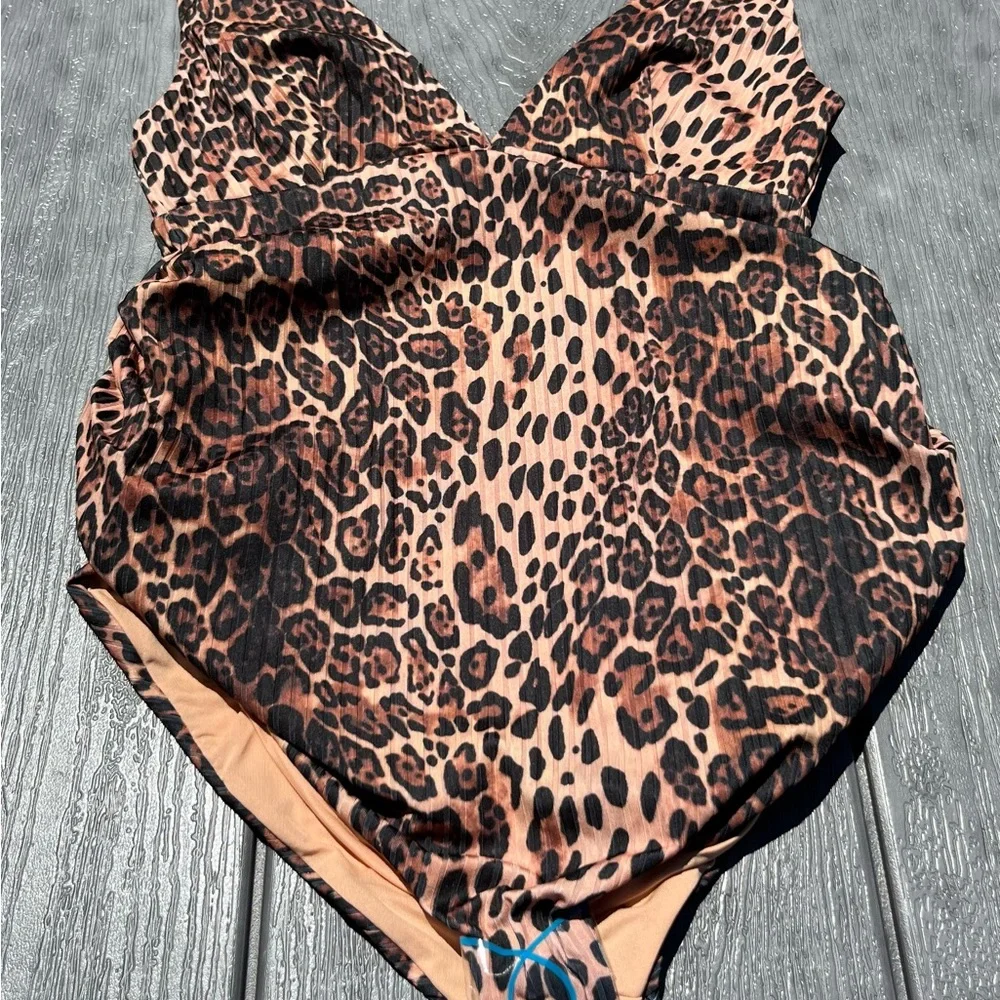 ASOS Maternity Leopard Print One Piece NWOT - Picture 6 of 13